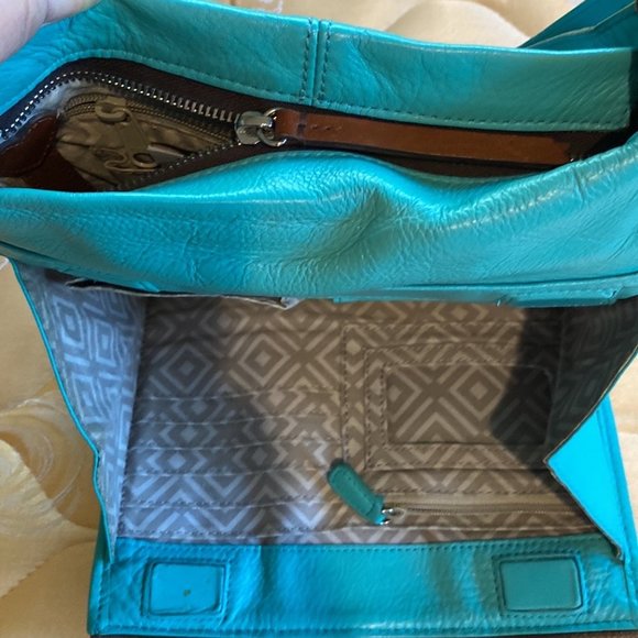 Brighton Shiloh leather cross body bag in jade - Picture 5 of 14